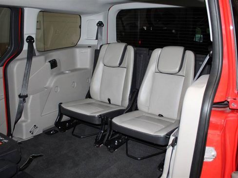 Used 2016 Ford Transit Connect Titanium FWD image 28