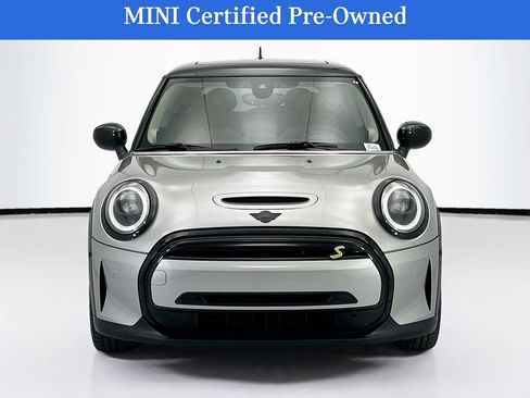 Certified 2024 MINI Cooper SE image 2