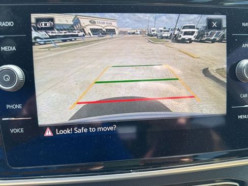 Used 2022 Volkswagen Atlas Cross Sport SEL Premium R-Line image 27