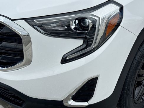 Used 2019 GMC Terrain SLE w/ Driver Convenience Package FWD image 13