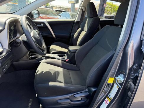 Used 2015 Toyota RAV4 XLE FWD image 27