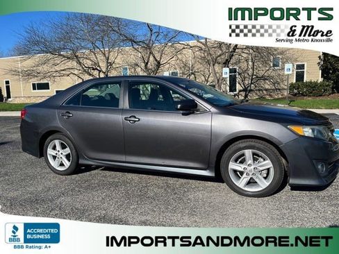 Used 2013 Toyota Camry SE image 1