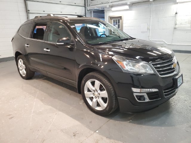Used 2017 Chevrolet Traverse LT w/ Style and Technology Package AWD/4WD image 9