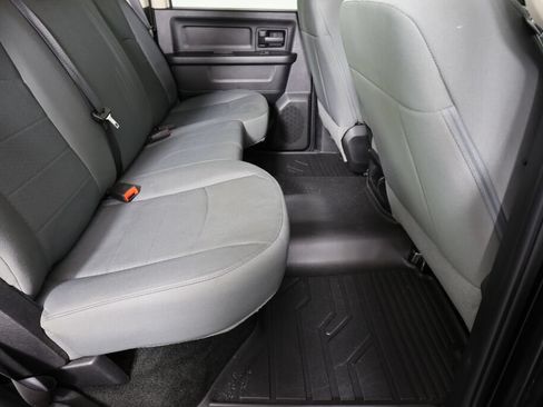 Used 2015 RAM 1500 Express AWD/4WD image 23