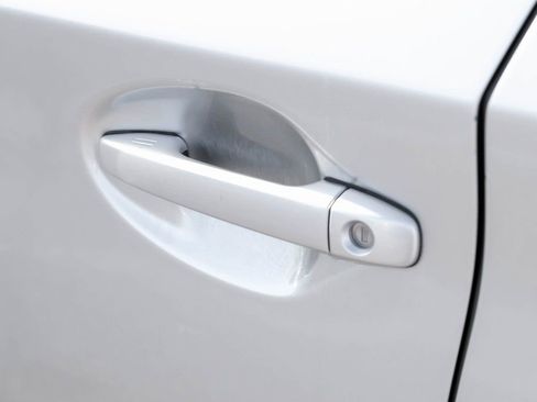 Used 2011 Toyota Prius Two image 33