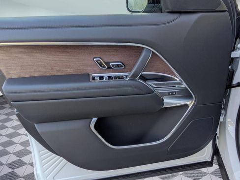 New 2026 Land Rover Range Rover SE AWD/4WD image 11