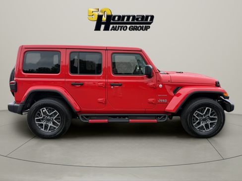 Used 2024 Jeep Wrangler Unlimited Sahara w/ Safety Group AWD/4WD image 6