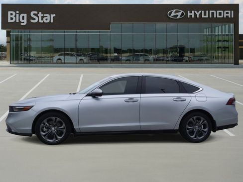 Used 2023 Honda Accord EX-L image 2