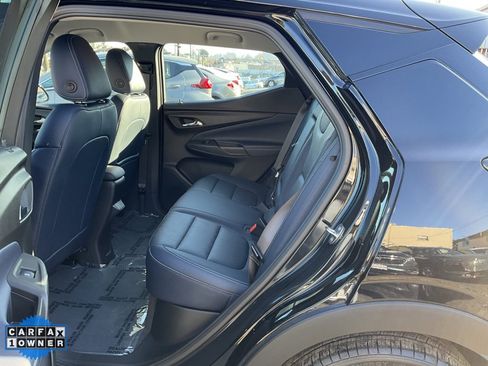 Used 2022 Chevrolet Bolt EUV LT w/ Convenience Package image 7