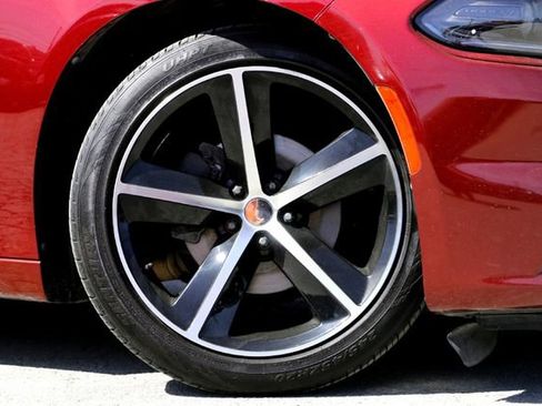 Used 2018 Dodge Charger SXT Plus w/ Quick Order Package 29J image 2