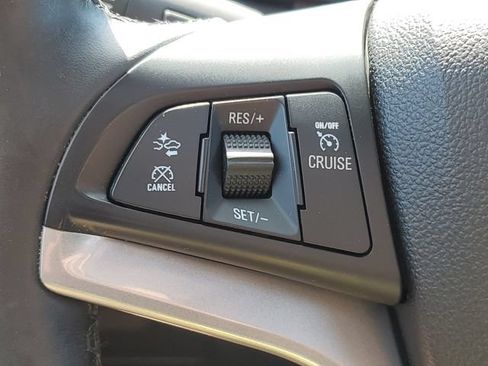 Used 2018 Chevrolet Trax Premier AWD/4WD image 12