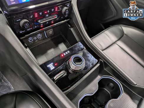 Used 2024 Jeep Grand Cherokee Limited w/ Luxury Tech Group II AWD/4WD image 15