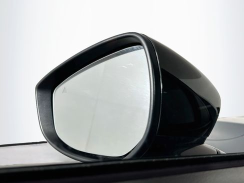 Used 2025 MAZDA CX-50 AWD 2.5 S w/ Preferred Package image 16