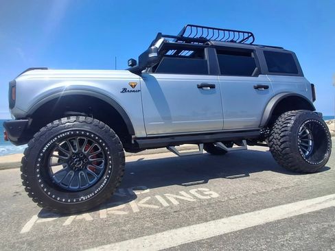 Used 2024 Ford Bronco Badlands AWD/4WD image 8