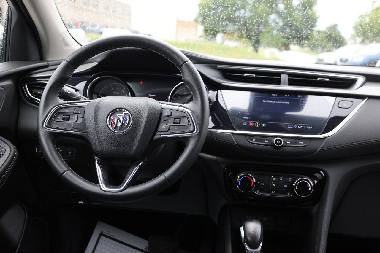 Used 2023 Buick Encore GX Preferred w/ Cold Weather Comfort Package AWD/4WD image 23