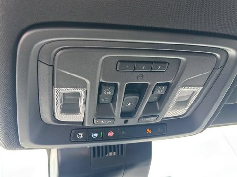 Used 2024 GMC Sierra 1500 AT4 w/ AT4 Premium Package AWD/4WD image 40