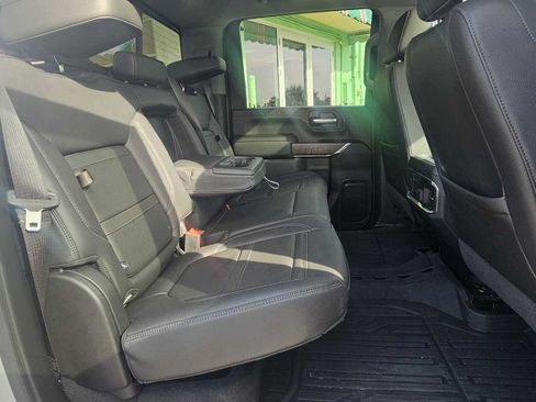 Used 2023 GMC Sierra 2500 Denali AWD/4WD image 34