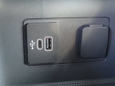 New 2026 Ford Explorer Active RWD image 14