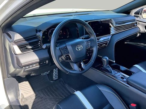 Certified 2025 Toyota Camry SE FWD image 17