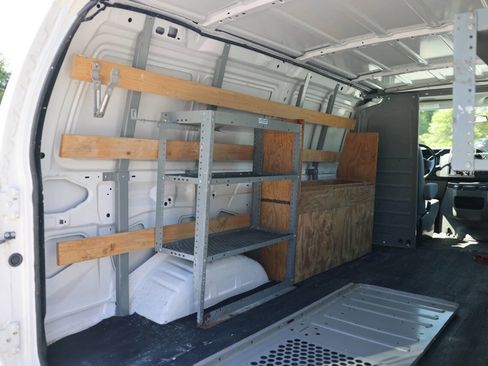Used 2013 Ford E-250 and Econoline 250 w/ PWR Group RWD image 16