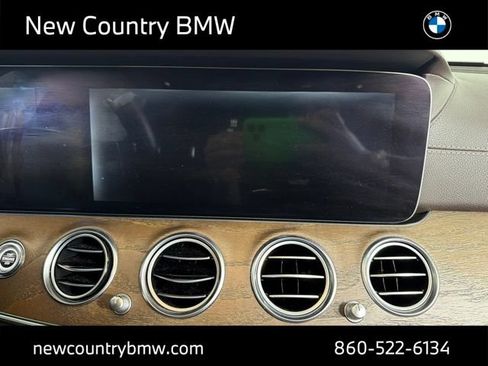 Used 2018 Mercedes-Benz E 300 4MATIC image 22