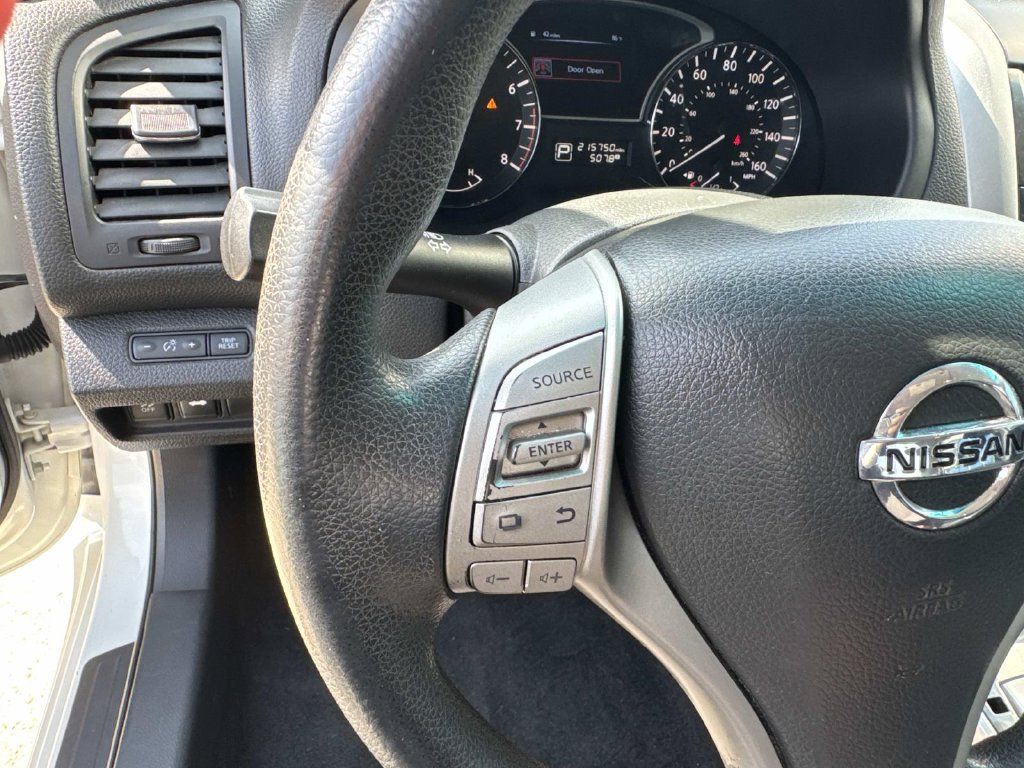Used 2014 Nissan Altima 2.5 S FWD image 22