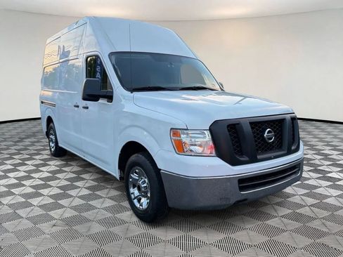 Used 2016 Nissan NV 2500 SV RWD image 1