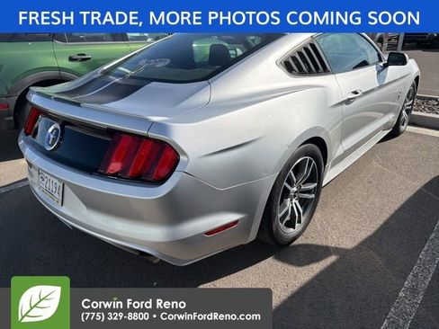 Used 2016 Ford Mustang Coupe RWD image 6