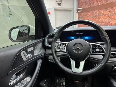 Certified 2023 Mercedes-Benz GLS 450 4MATIC image 16