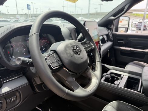 New 2026 RAM 3500 Limited AWD/4WD image 37