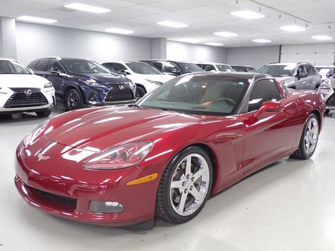 Used 2006 Chevrolet Corvette Coupe w/ Preferred Equipment Group image 4