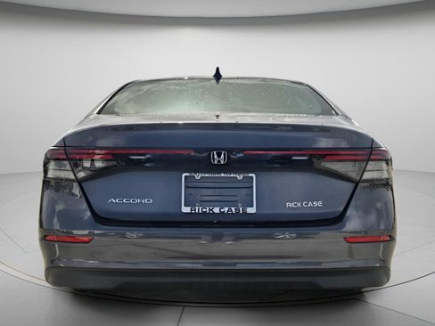 Certified 2025 Honda Accord LX image 5