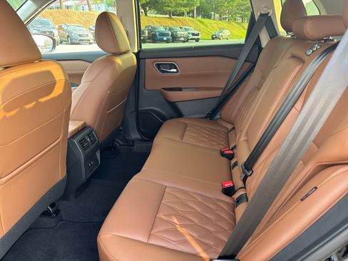 New 2026 Nissan Rogue Platinum AWD/4WD image 25
