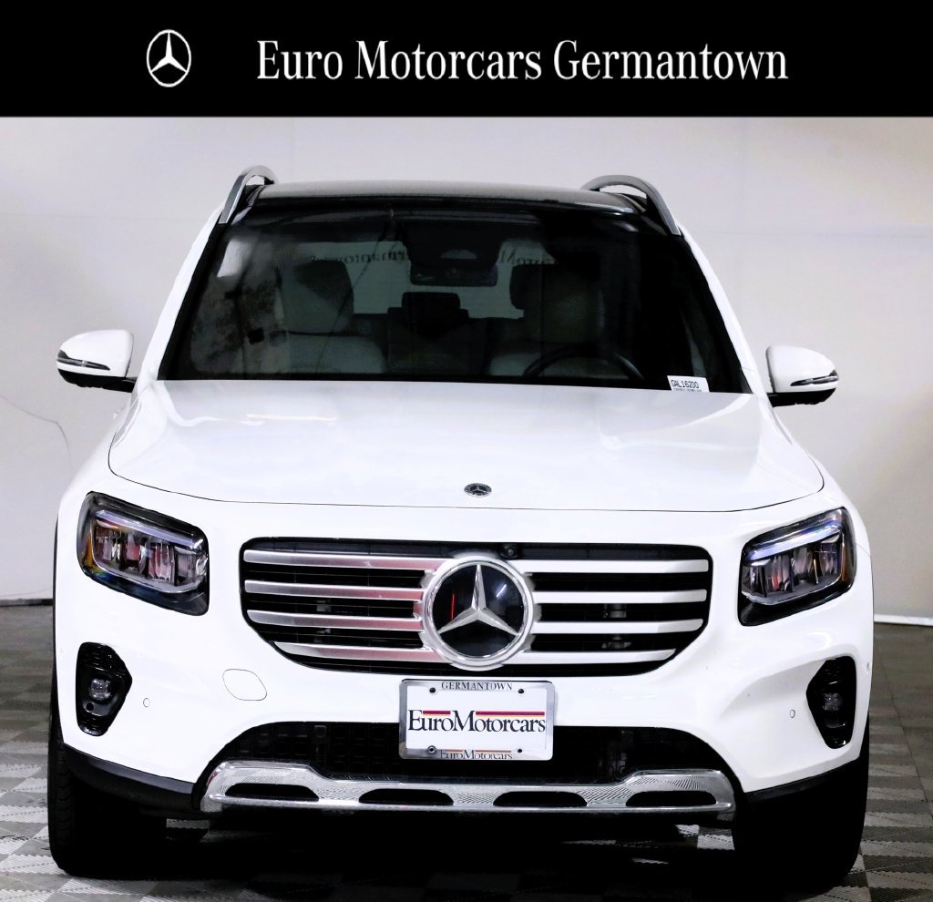 Used 2026 Mercedes-Benz GLB 250 4MATIC image 2