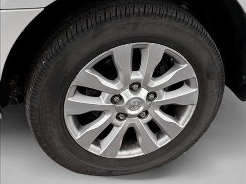 Used 2016 Toyota Sequoia Platinum image 14