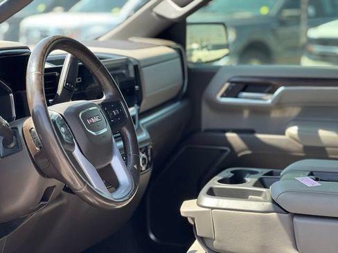Used 2022 GMC Sierra 1500 SLT AWD/4WD image 14
