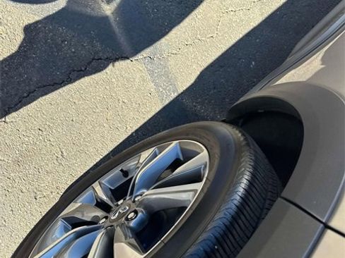 Certified 2025 INFINITI QX60 Luxe image 8