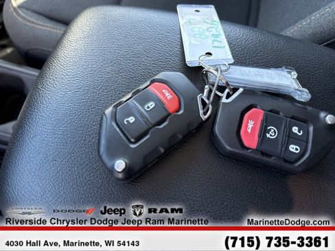 Used 2025 Jeep Wrangler Willys image 26