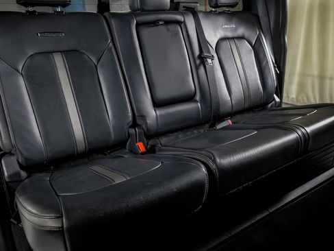 Used 2022 Ford F250 Platinum w/ FX4 Off-Road Package image 30