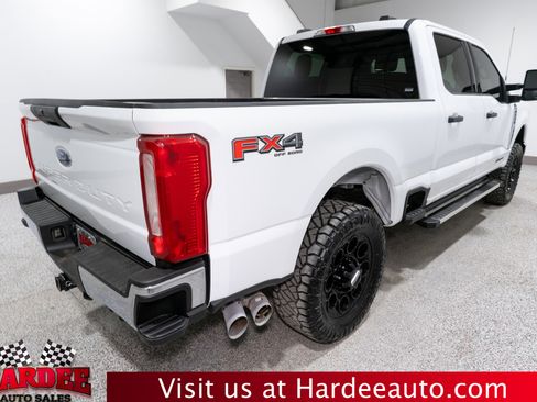 Used 2024 Ford F250 XLT w/ FX4 Off-Road Package image 5