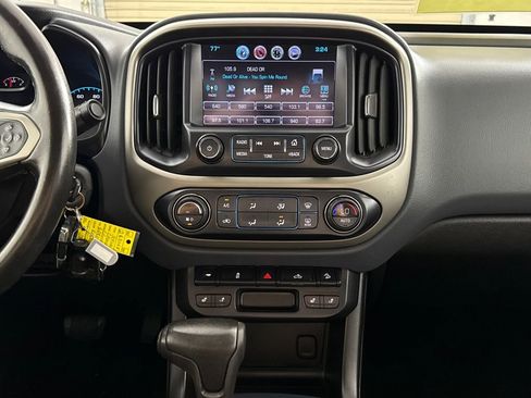 Used 2016 Chevrolet Colorado Z71 image 16