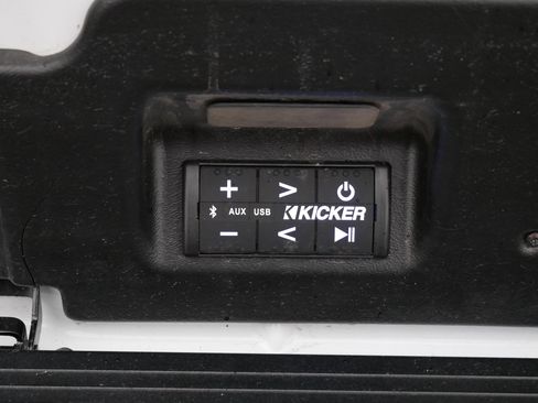 Used 2023 GMC Sierra 1500 AT4X w/ AT4X AEV Edition image 12