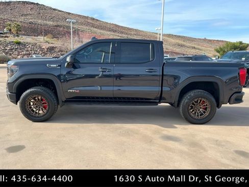 Used 2022 GMC Sierra 1500 AT4 w/ Technology Package image 2