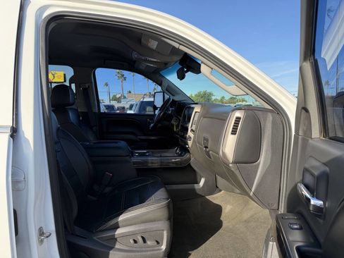 Used 2015 GMC Sierra 3500 Denali w/ Duramax Plus Package image 34