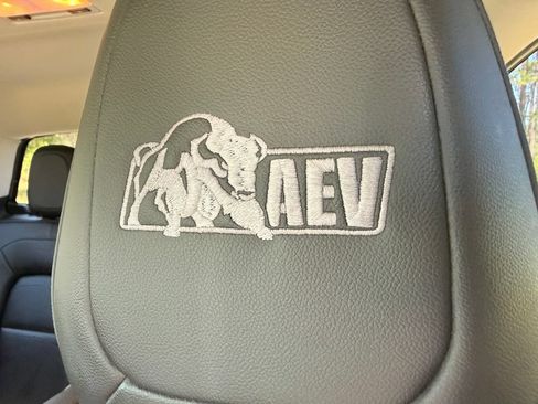 Used 2021 Chevrolet Colorado ZR2 w/ Colorado ZR2 Bison Edition AWD/4WD image 13