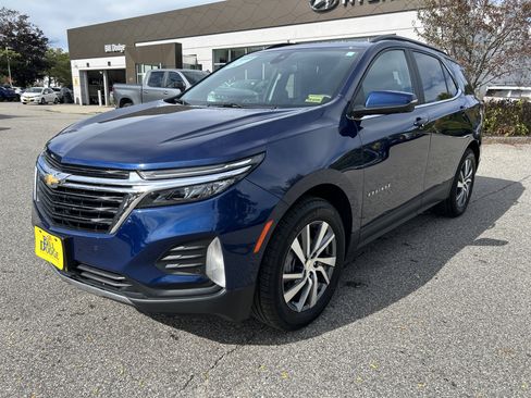 Used 2022 Chevrolet Equinox LT image 1