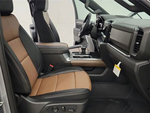 New 2026 Chevrolet Silverado 1500 High Country AWD/4WD image 30