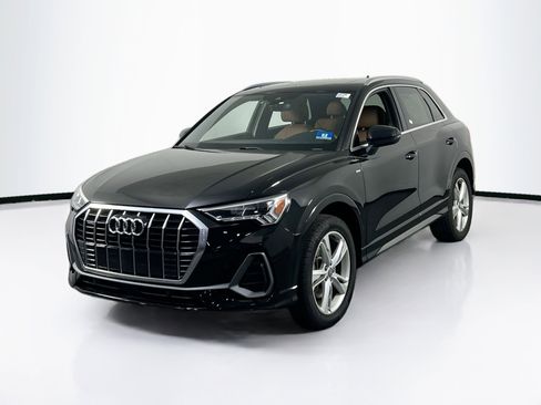Used 2020 Audi Q3 2.0T Premium Plus w/ Premium Plus Package image 1