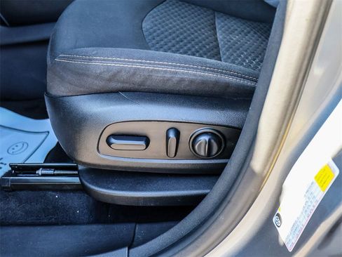 Used 2020 GMC Terrain SLE w/ Driver Convenience Package image 26