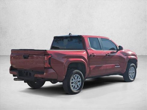 Used 2024 Toyota Tacoma SR5 AWD/4WD image 5